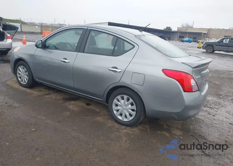 2013 Nissan Versa 1.6 Sv из США, поврежденный, VIN 3N1CN7AP5DL882040